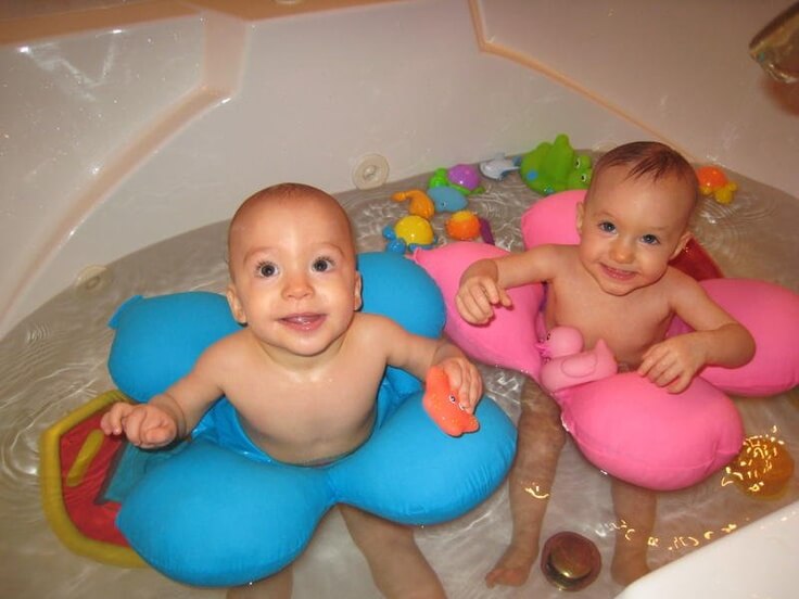 kids taking a bath together - let them lead