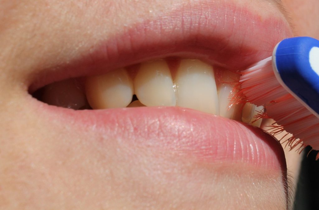 Nose and gum bleeding in pregnancy - brushing teeth